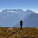 Modernes Mit Spektakulaerer Aussicht Mund