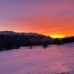 Modernes Mit Spektakulaerer Aussicht * Mund
