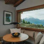 Modernes Mit Spektakulaerer Aussicht Mund