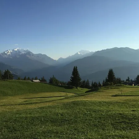 Modernes Mit Spektakulaerer Aussicht Daire Mund