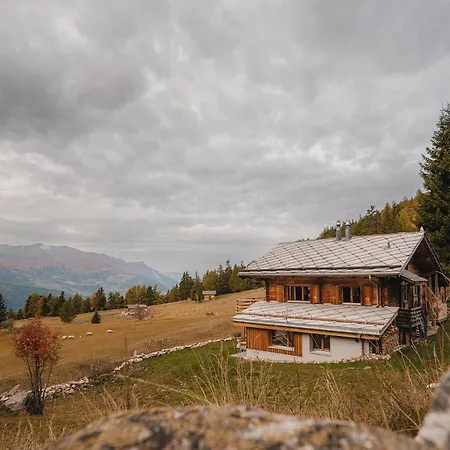 Modernes Mit Spektakulaerer Aussicht *
