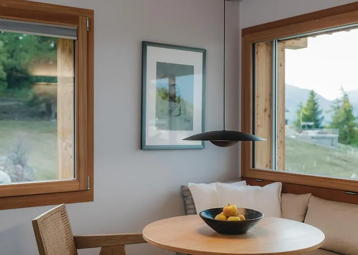 Modernes Mit Spektakulaerer Aussicht Mund