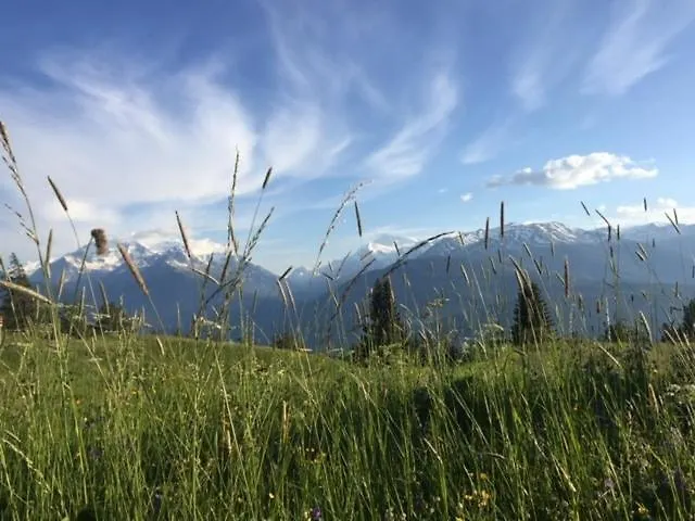 Modernes Mit Spektakulaerer Aussicht *