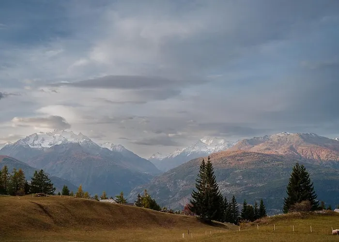 Modernes Mit Spektakulaerer Aussicht